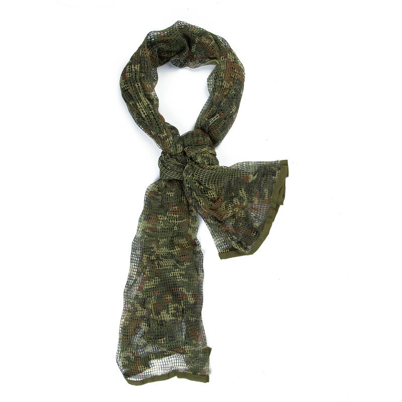 Szykowna chusta z siatki kamuf – Camo Face Paint recenzja i cena